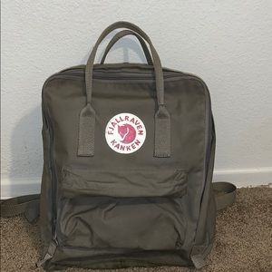 Fjall Raven Kanken backpack
